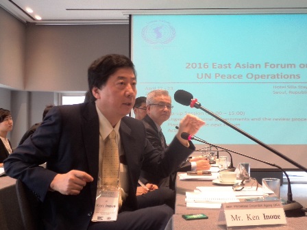 Mr. Ken Inoue explaining Japan's activities in South Sudan